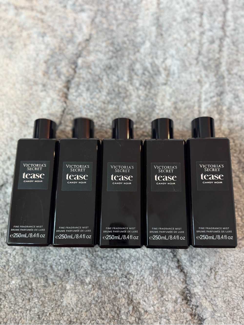 Victoria Secret- tease candy noir fine fragrance mist